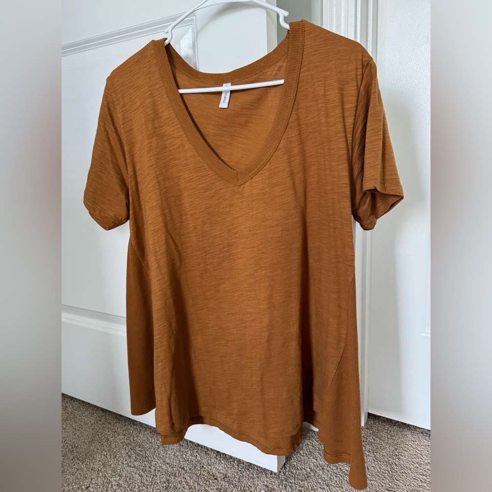 Boutique Wishlist 100% Cotton Oversized Tee - Size Medium